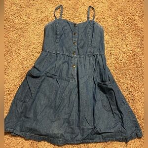 Denim snap dress with pockets!